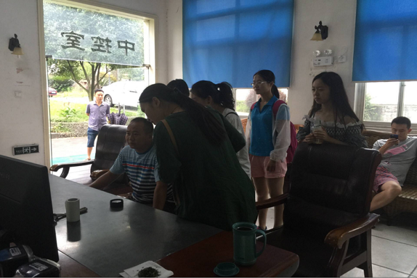 参观主厂房