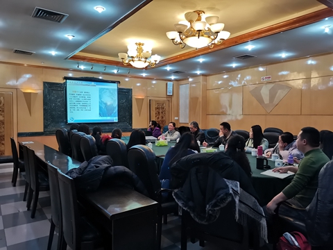 座谈会场景.jpg 座谈会场景.jpg