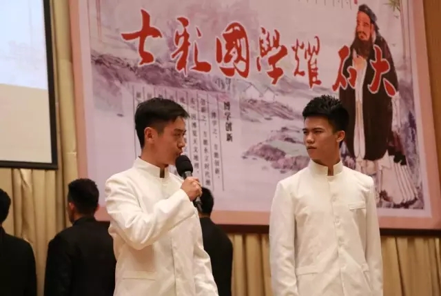 领诵 顾子杰 何祥