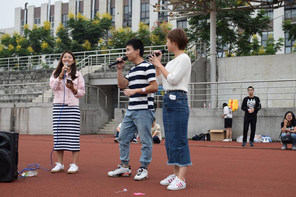 文艺表演